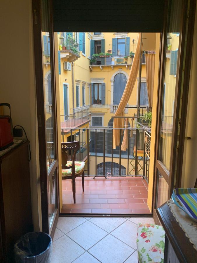 Notti Sull'Adige Hotell Verona Eksteriør bilde