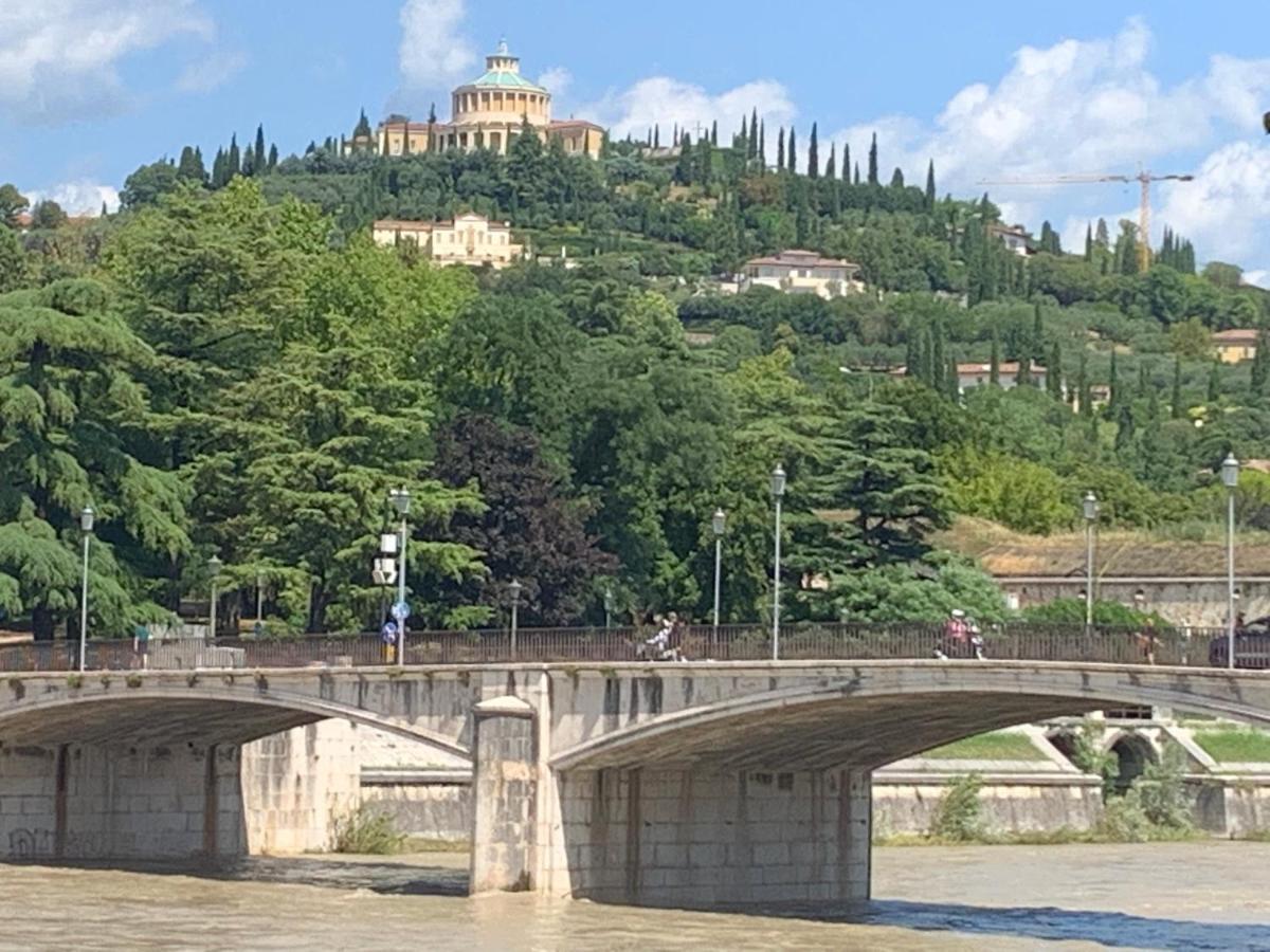 Notti Sull'Adige Hotell Verona Eksteriør bilde