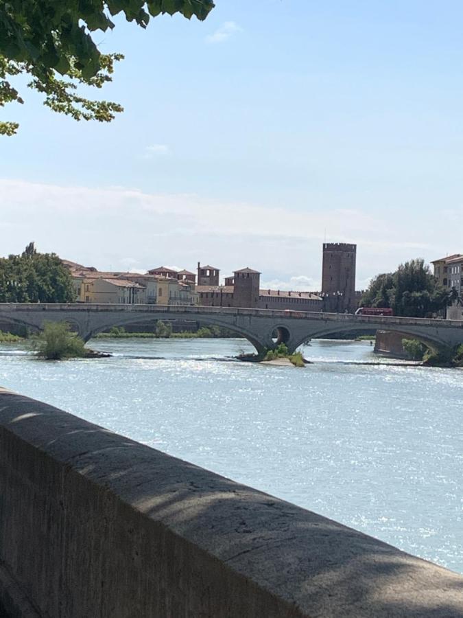 Notti Sull'Adige Hotell Verona Eksteriør bilde